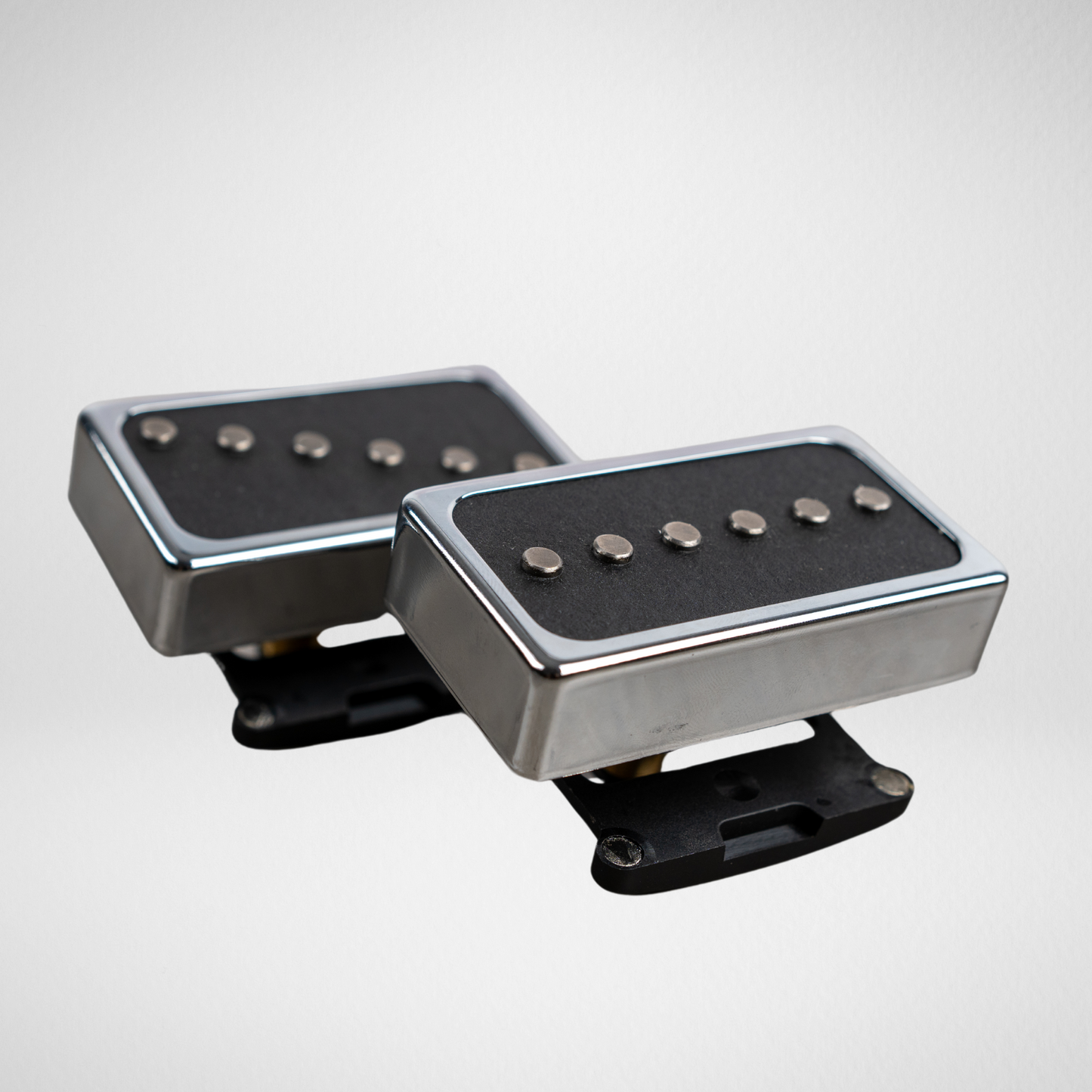 Single Shot Humbucker-Sized Single-Coil with Guitar-X Pickup Swapping Mounts